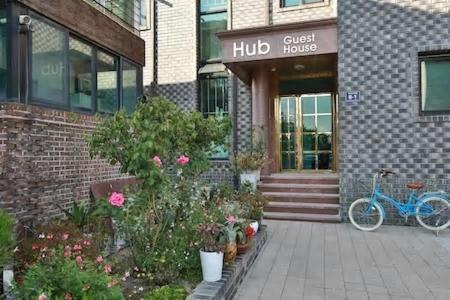 Hub Guest House Inchon Exteriör bild